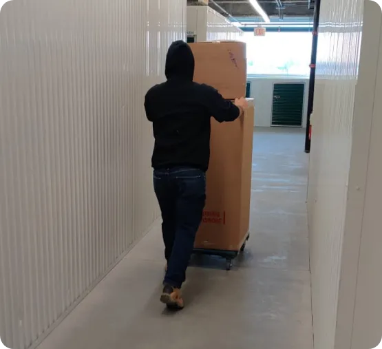 mover carrying items
